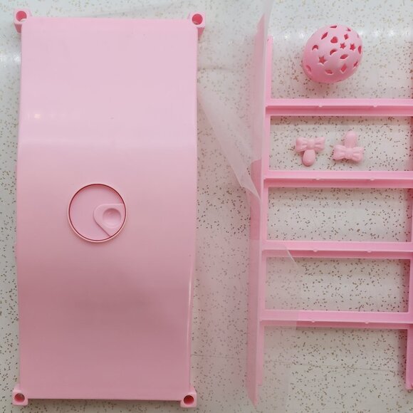 Barbie Pink Sparkles Bed Set - Picture 8 of 16